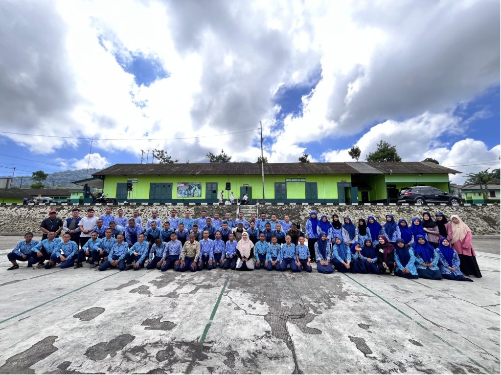 foto-bersama-smp